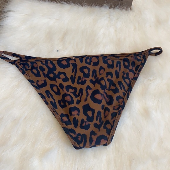 KENDALL + KYLIE TRIANGLE MESH LEOPARD SWIM BOTTOM. - Picture 5 of 10
